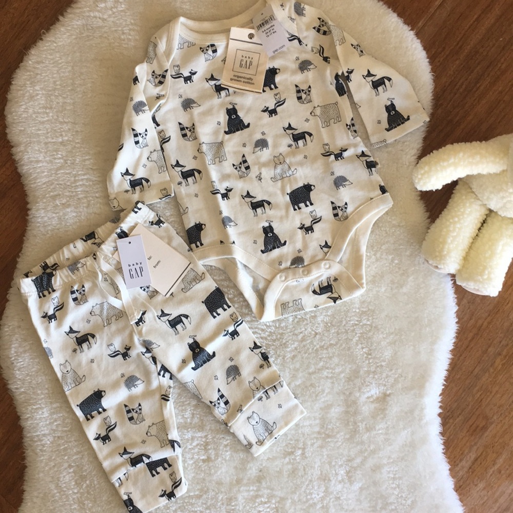 NWT! Organic 2 piece set 3-6M Gender Neutral